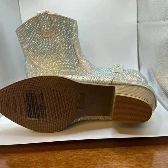 NWOT Kids  Bling Rhinestone Cowboy Cowgirl Western Ankle Boot Booties. Size 4 - Picture 8 of 10